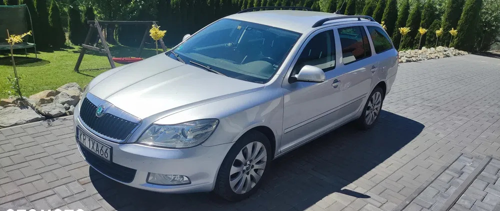 małopolskie Skoda Octavia cena 27500 przebieg: 270000, rok produkcji 2012 z Piekary Śląskie